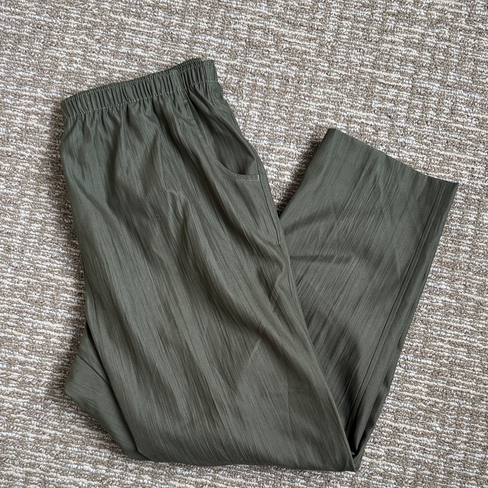 Allison Daley Women’s Dark Green Pants